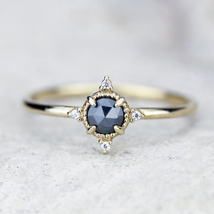 Anillo de Compromiso con Diamante Negro Rústico Natural de 0.60 Quilates, Oro Amarillo de 14K, Anillo de Compromiso con Diamante Sal y Pimienta - Product Image 4