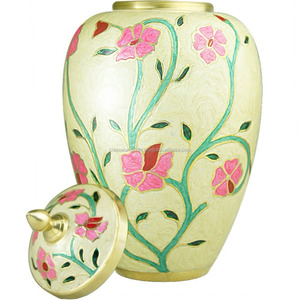 Urna Funeraria de Latón Hecha a Mano Estilo Americano, Suministros Funerarios Brassworld India - Product Image 4