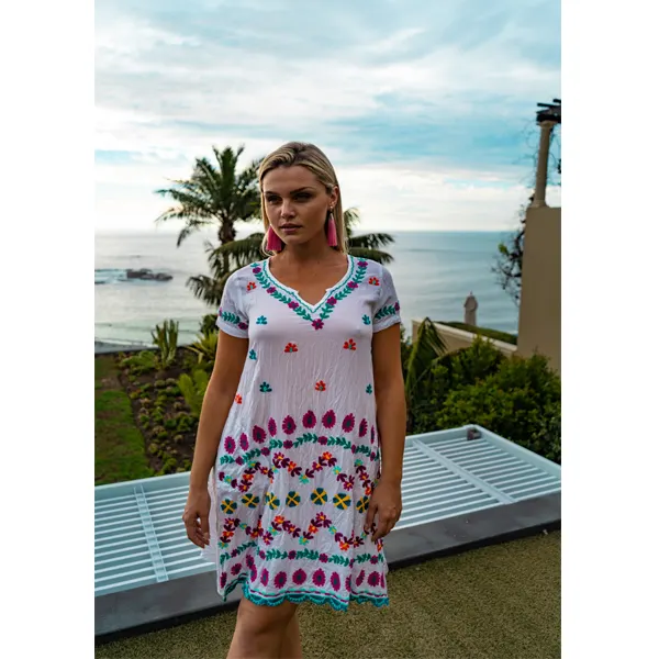 100% Natural Cotton Breathable Eco Friendly Relaxe Fit Cotton Summer Tunic Flora Embroidered Women Short Dress For Beach Resort