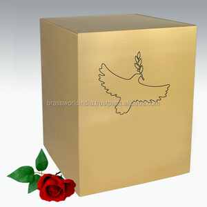 Urne funéraire en aluminium de style américain pour cendres humaines, par Brassworld India Funeral Supplies - Product Image 5