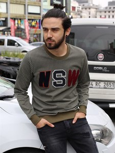 Sudadera de cuello redondo bordada a la moda para hombre, temporada de invierno, hecha de poliéster cómodo/material de algodón - Product Image 5