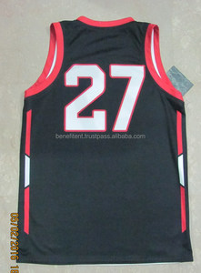 Uniforme de basket-ball personnalisé 2023 avec logo, impression par sublimation professionnelle, vêtements de sport respirants en polyester, taille plus pour adultes - Product Image 3