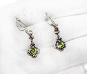 Pendientes de peridoto natural 925 plata esterlina bisel personalizado IGI pendientes joyería de piedras preciosas mujeres moda fina al por mayor - Product Image 3