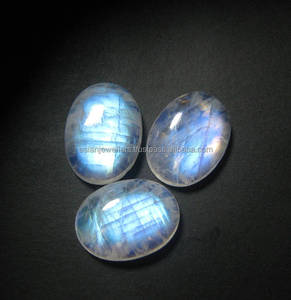 Pierre de Lune Arc-En-Ciel naturel Ovale Cabochon pierres précieuses - Product Image 1