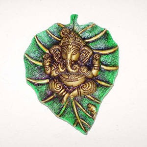 Crimson Ganesha en hoja colgante de pared recuerdo de boda indio, decoración del hogar, regalo de devolución para invitados, regalo decorativo espiritual - Product Image 5