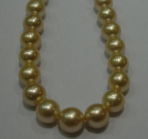 Naturale Del Mare a Sud di Perle Perline - Product Image 1