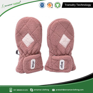 Dernière collection Nouveau design et motif Mitaines chaudes d'hiver douces pour bébés garçons et filles d'Inde - Product Image 4