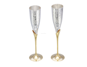 Flauta de champán de dos tonos hecha a mano con tallo dorado y plateado martillado seguro para alimentos, diseño clásico de Metal para ocasiones de fiesta - Product Image 1