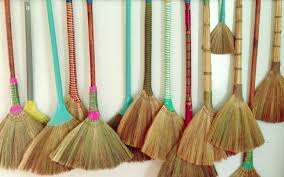 VIETNAM BALAI À HERBES AVEC POIGNÉE EN PLASTIQUE - Product Image 3