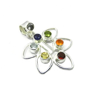 Nouveau style de pierres précieuses multicolores en quartz véritable en argent sterling 925 bijoux fins pendentifs et breloques bijoux faits à la main pour femmes - Product Image 1