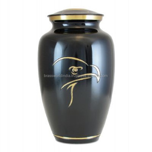 Grand Eagle Urne en métal pour adultes et animaux de compagnie Crémation Qualité Laiton Matériel par Brassworld Inde - Product Image 1