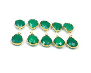 Calcédoine verte Gemstone Findings Plaqué or Fabrication de bijoux Charm Faceted Bezel Link Double Bail Connector - Product Image 1