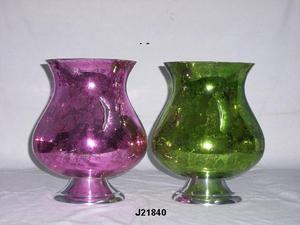 เชิงเทียนเฮอริเคนหล่ออลูมิเนียมพร้อมปล่องไฟแก้วเชิงเทียนตกแต่งสีแดงและสีเงิน - Product Image 4