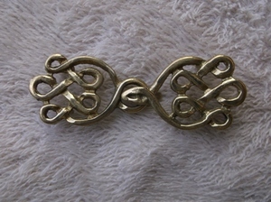 Broches de Latón Vikingos Medievales Hechos a Mano para Cerrar Túnicas, Klappenrocks o Capas, Estilo Religioso, Fundición de Metal - Product Image 2