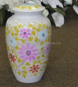 Venta al por mayor la cremación urna funeraria suministros Brassworld India - Product Image 4