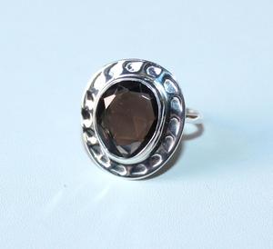 Fabricant de bagues en argent 925 fabriquées à la main avec une pierre de quartz fumé de forme carrée, des bijoux simples avec des perles de diamant - Product Image 1