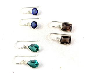 Boucles d'oreille en pierre précieuse, clous en plusieurs formes, bleu Hydro fumé - Product Image 3