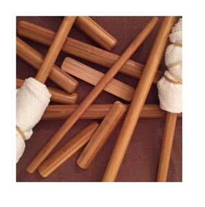 ไม้นวดตัวด้ามไม้ - Product Image 1