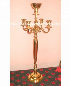 Candelabro Metálico Dorado Vintage Moderno de 5 Brazos con Recipiente para Flores, Hecho a Mano, Tamaño Personalizado, Decoración para Bodas, Eventos y Fiestas - Product Image 3