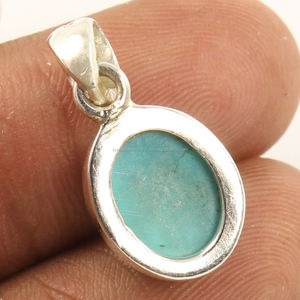 Pendentif fait main en forme de pierre précieuse turquoise naturelle pendentif en argent sterling 925 bijoux fins pendentif de fête pour filles et garçons - Product Image 2