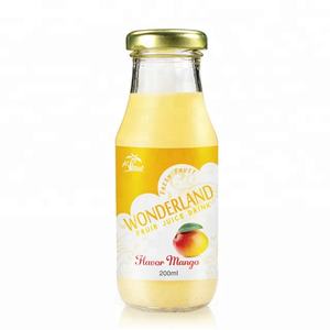 Jus de mangue de 200ml dans une bouteille en verre - Product Image 1