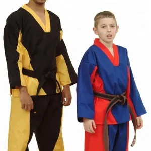 Fournisseur d'uniformes d'entraînement de kickboxing de Style Itaylian et costume d'uniforme à col en V Freestyle/BJJ/ MMA/ Taekwondo uniforme Kickboxing Se