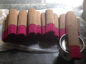 Litesea glutinosa ธูปผงธูปไม้ดิบกลิ่นหอมสินค้าเกษตรคุณภาพสูง - Product Image 4