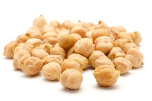 Garbanzos Kabuli Amarillos Secos AD de Alta Calidad, 25 kg, Empaque a Granel, de Sudáfrica, Listos para Entrega - Product Image 2