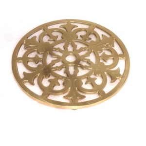 Trépied en métal doré décoratif de style escalade, pour Table à manger de cuisine - Product Image 4