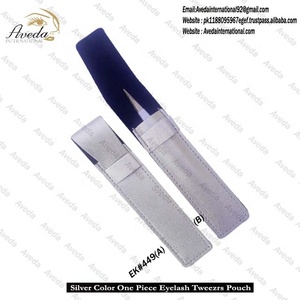 Pinzas de extensión de pestañas azules de titanio con punta puntiaguda Uso suave y fácil Viene con bolsa para etiqueta privada - Product Image 2