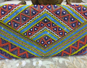 กระเป๋าคลัทช์ลูกปัดทรงแมสเซนเจอร์ของผู้หญิงทำมือสไตล์โบฮีเมียนสำหรับงานปาร์ตี้ช้อปปิ้งงานตอนเย็นออกแบบให้มีน้ำหนักเบาสไตล์โบฮีเมียน - Product Image 1