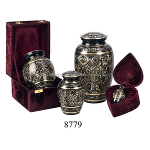 Urn — organiseur de fête de luxe en laiton, avec ensemble de 4 pièces gravées, ceintures de infirmières, créatif - Product Image 2