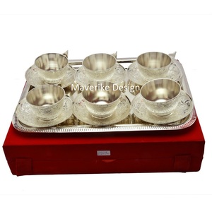 ชุดจานรองถ้วยทองเหลืองโบราณสีเงินของขวัญแต่งงาน6ชิ้นไม่เพียงแต่น่าสนใจและไม่เหมือนใครแต่ยังเป็นของขวัญที่ยอดเยี่ยมอีกด้วย - Product Image 1