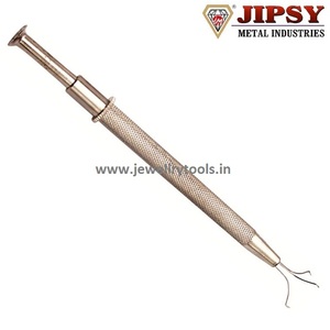 Pince à pierres précieuses de haute qualité à 2 griffes, outil de ramassage facile pour bijoutiers, pince en métal et en laiton fabriquée en Inde - Product Image 3