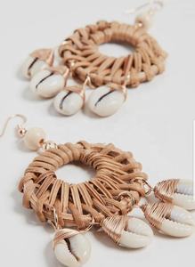 Pendientes de concha vaquera de ratán (0084587176063 WS) - Product Image 3