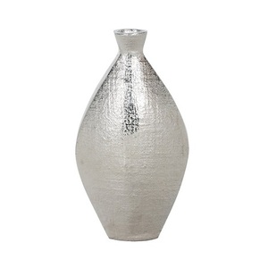 Vase à fleurs de dernière génération en aluminium couleur or, qualité supérieure, pour mariage et toute décoration d'événements. - Product Image 3