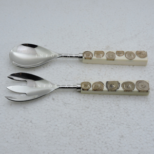 Serveur à salade en acier inoxydable et manche en bois et résine produit par SCI Made in India Ustensiles de cuisine accessoires de cuisine - Product Image 5