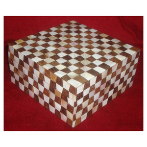 Boîte Unique incrustée d'os de nacre d'artisan indien - Product Image 1