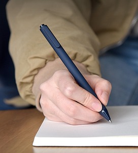 Biểu Tượng Tùy Chỉnh Kaco Nhựa Tinh Khiết Gel Mực Khuyến Mãi Bóng Bút (0.5Mm Mực) Khách Sạn Khu Du Lịch Bespoke Khách Sạn Kinh Doanh Văn Phòng Quà Tặng - Product Image 1