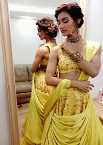 Bordado pesado Trabajo y ropa de fiesta Lehenga Choli Venta al por mayor Precio más bajo en prendas étnicas ApparelGarment - Product Image 2