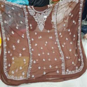 Chikankari Kaftan งานปักลวดลายสวยงามสวยงามที่ออกแบบมาสำหรับเสื้อผ้าแนวชนเผ่าที่สง่างามสำหรับงานปาร์ตี้เทศกาลและการออกนอกบ้านแบบลำลอง - Product Image 3