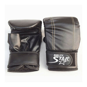 Derniers gants de boxe Couleur noire Rayé blanc 12 Oz Gants d'entraînement de poinçonnage en cuir PU Gants en cuir synthétique à vendre - Product Image 2