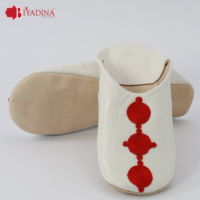 Babouches marocaines pour femmes, jaunes, antidérapantes, légères, faites à la main, brodées, noires, pour intérieur et extérieur