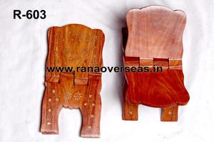 Nouvelle collection de porte-livres en bois avec incrustations en laiton de couleur brune pour la Bible, la Gita et le Coran au meilleur prix - Product Image 2