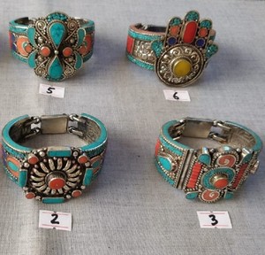 Bracelets de manchette de mode traditionnelle Bracelets élégants pour femmes - Product Image 2
