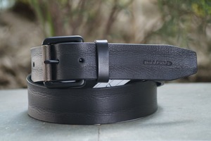 เข็มขัดหนังแท้สำหรับผู้ชายปรับแต่งโลโก้ได้ตามต้องการ - Product Image 5