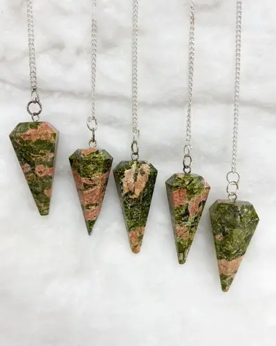 أحجار كريمة جميلة Una Kite Pendulum من الأحجار الكريمة, للبيع بالجملة ، شراء عبر الإنترنت من بلورات Amayra ، صادرات الهند