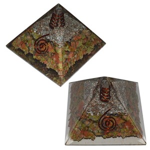 Unakite Petites Pyramides avec Pointe En Cristal - Product Image 1