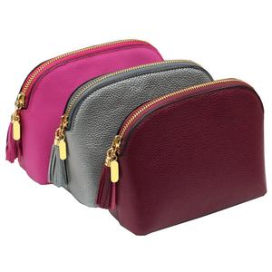 Sac de toilette de voyage personnalisé en cuir véritable - Product Image 1