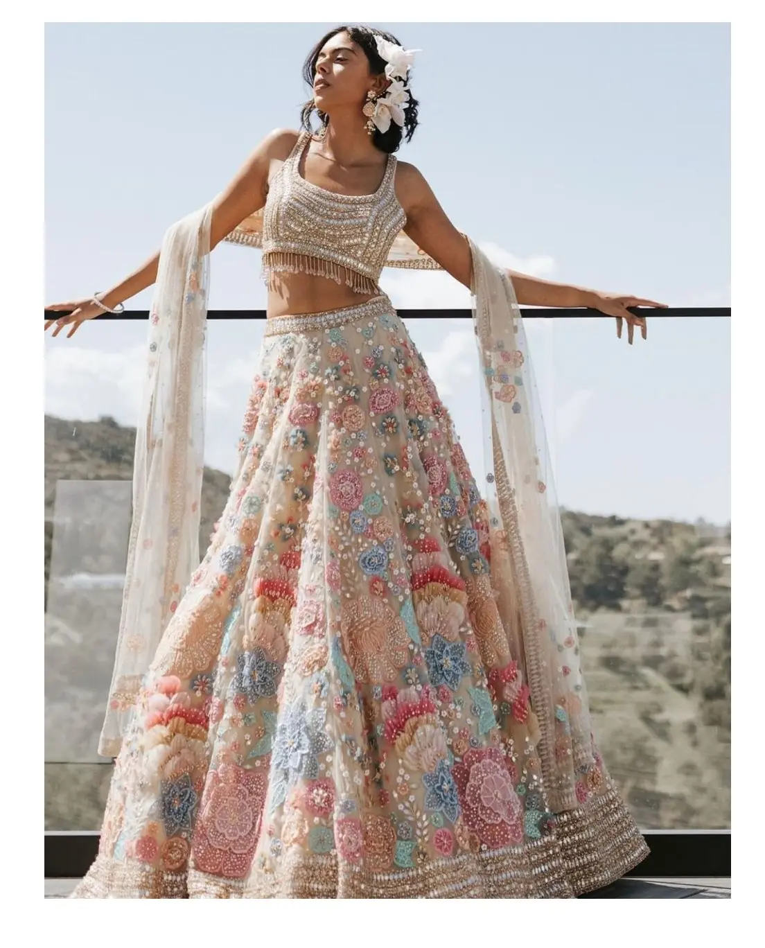 Lahenga choli-blusa bordada para novia, blusa de diseño completamente hermoso, lahenga choli, precio al por mayor